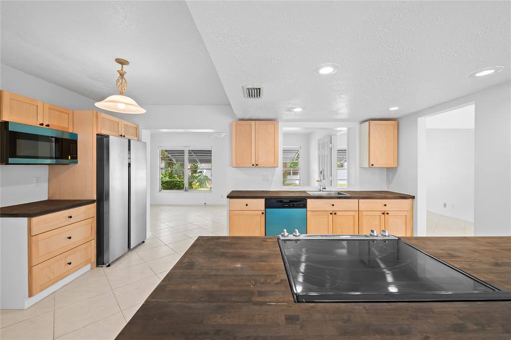 Apartment for rent at 7005 NW 11th St, Pompano Beach, FL 33063