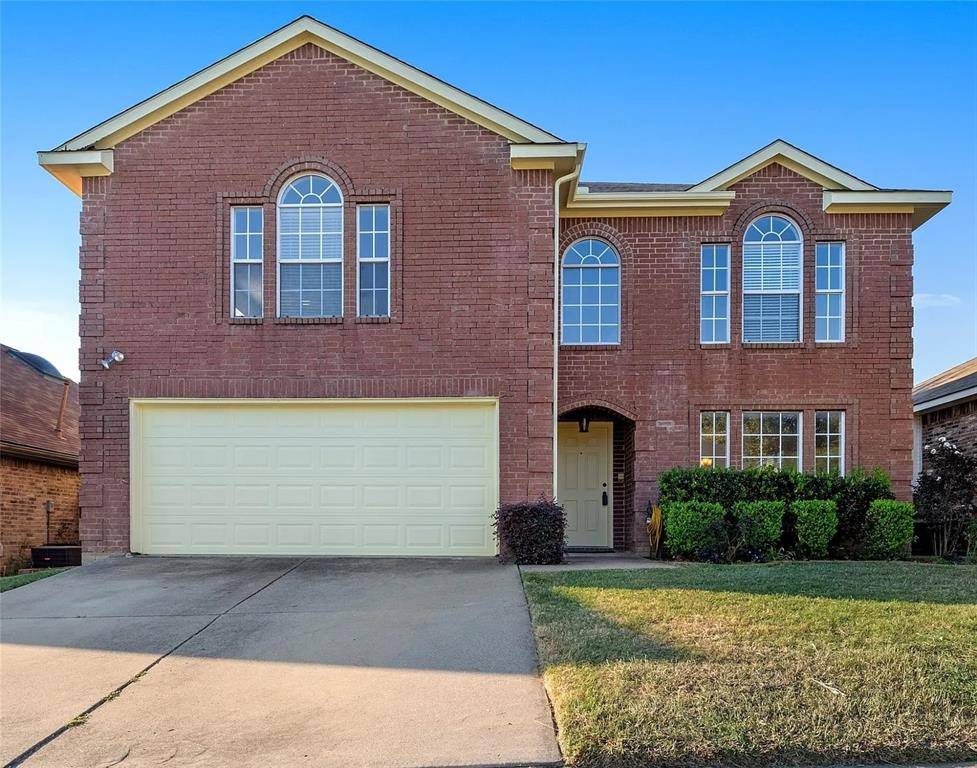 Apartment for rent at 813 Silverbrook Dr #813, Fort Worth, TX 76179