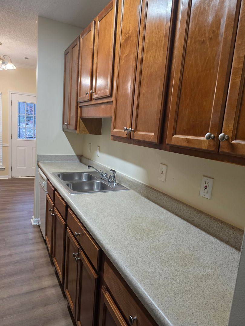 House for rent at 213 Shenandoah Dr, Riverdale, GA 30274