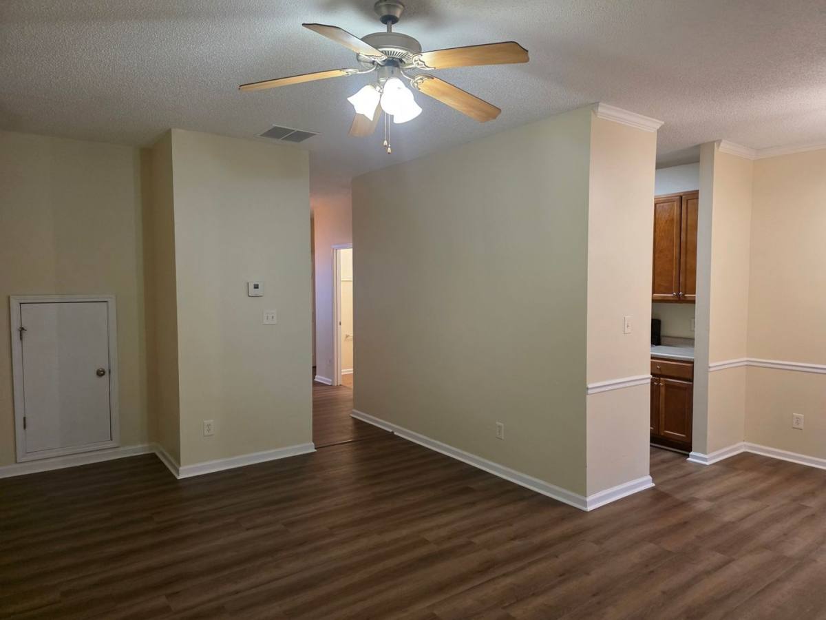 House for rent at 213 Shenandoah Dr, Riverdale, GA 30274