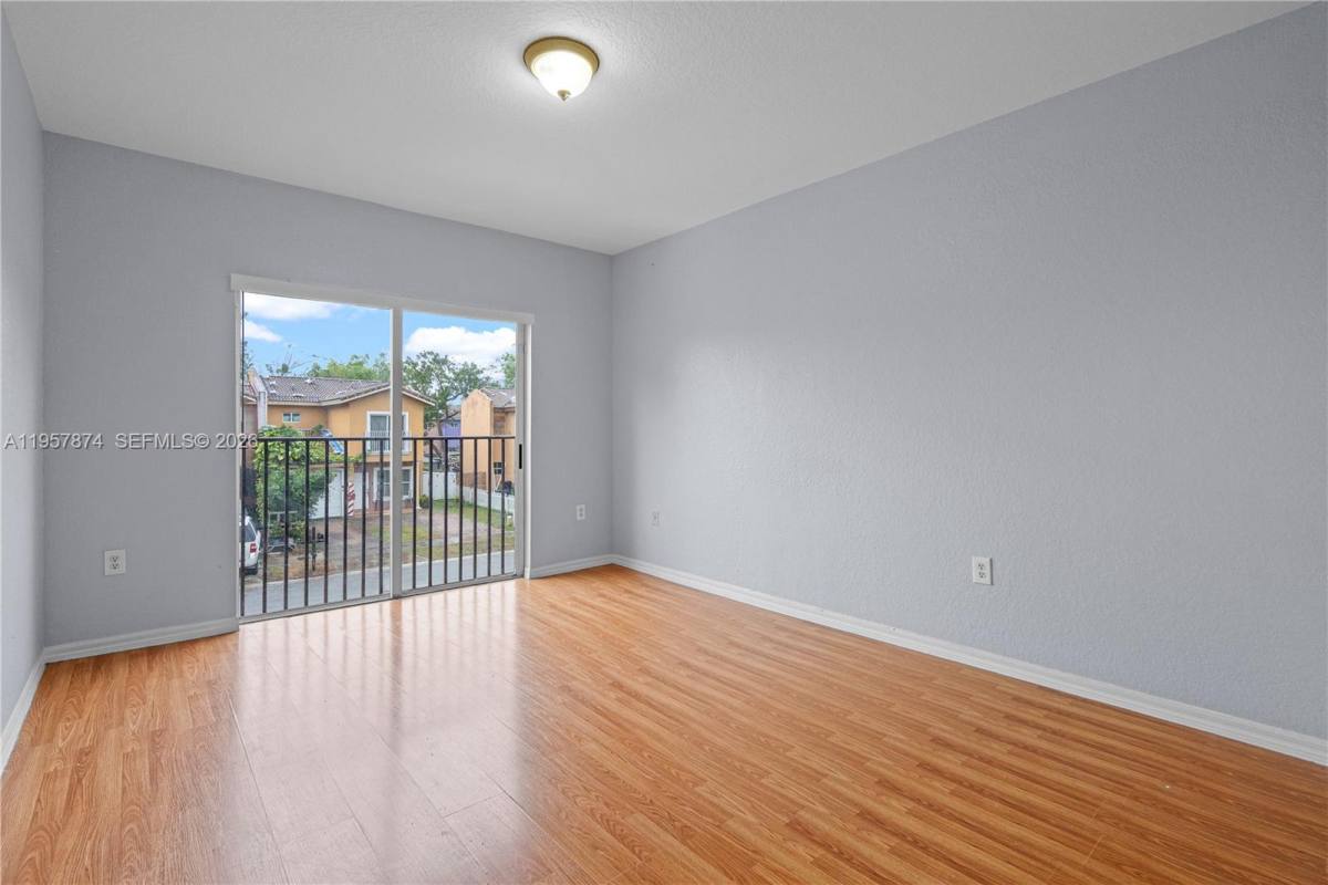 Townhouse for rent at 865 SW 6th Court #865, Homestead, FL 33034