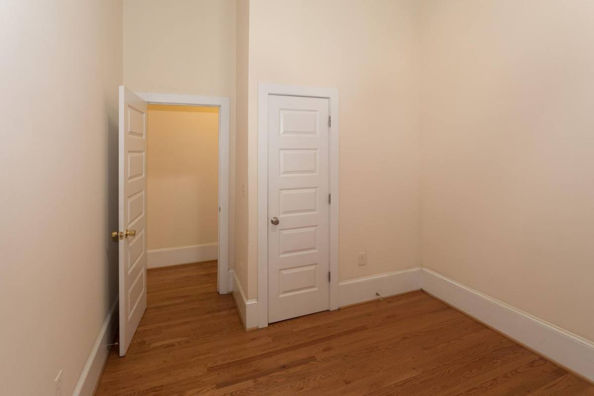 Apartment for rent at 323 W Broad St #6, Richmond, VA 23220