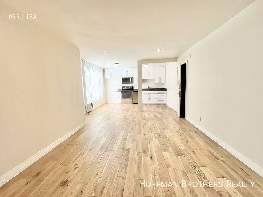 Apartment for rent at 400 S Berendo St #305, Los Angeles, CA 90020