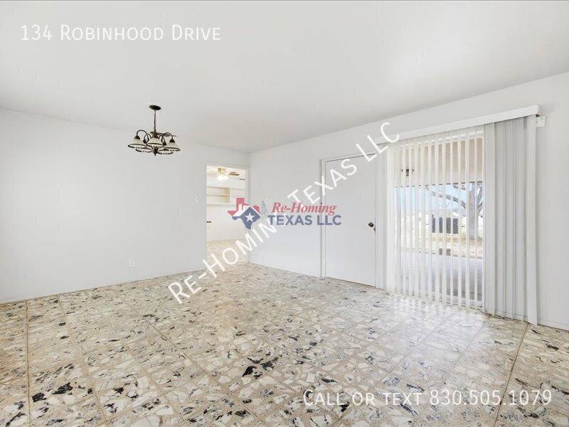House for rent at 134 Robinhood Dr, Kenedy, TX 78119