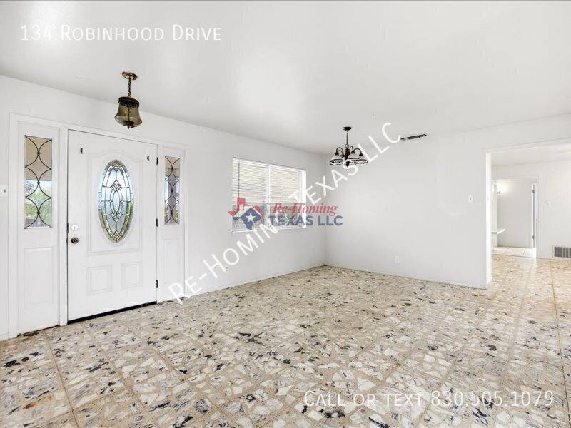 House for rent at 134 Robinhood Dr, Kenedy, TX 78119