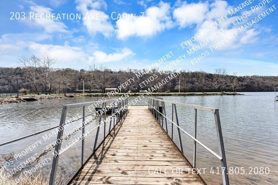Apartment for rent at 203 Recreation Ave #CABIN 7, Rockaway Beach, MO 65740