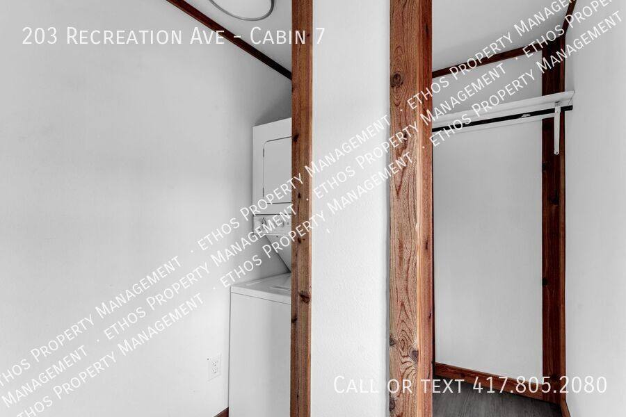 Apartment for rent at 203 Recreation Ave #CABIN 7, Rockaway Beach, MO 65740