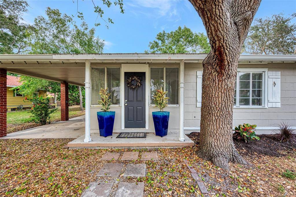 Apartment for rent at 1891 Prospect St, Sarasota, FL 34239