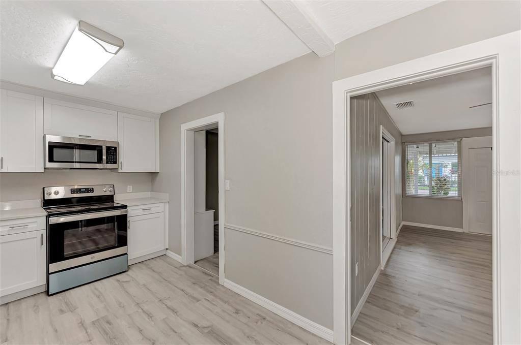 Apartment for rent at 1891 Prospect St, Sarasota, FL 34239