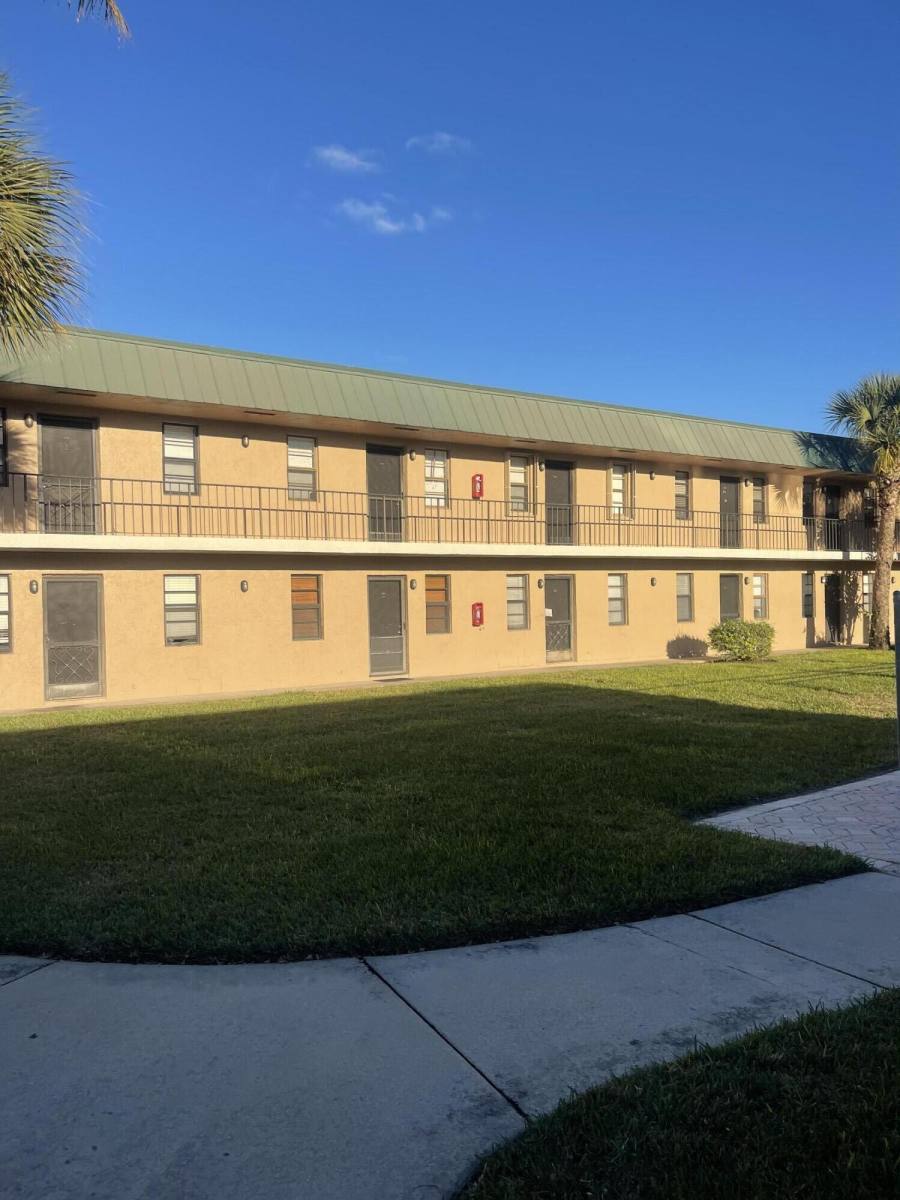 Apartment for rent at 1081 SE Monterey Rd #331, Stuart, FL 34994
