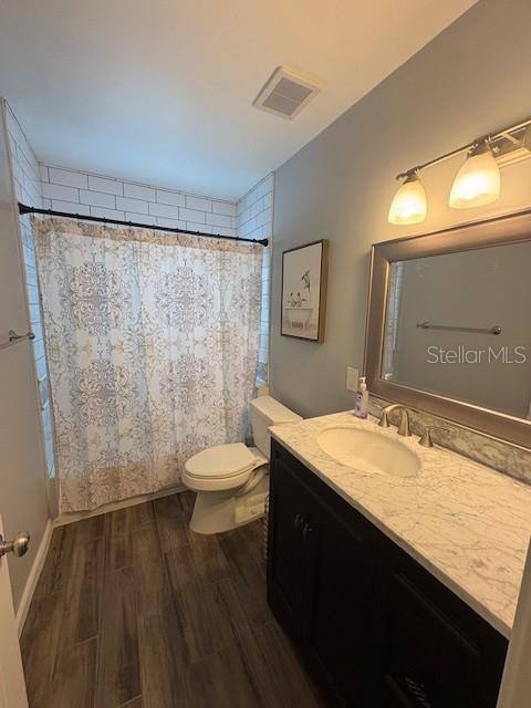 Apartment for rent at 1571 S Evergreen Ave, Clearwater, FL 33756