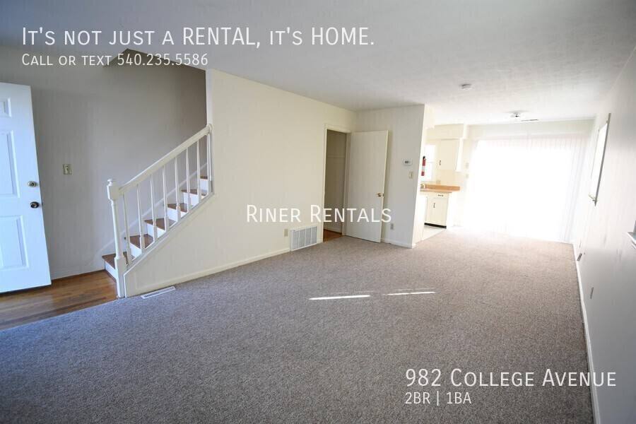 Townhouse for rent at 982 College Ave, Harrisonburg, VA 22802