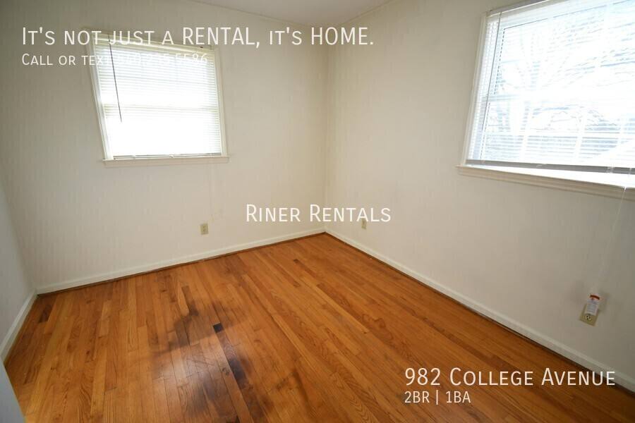 Townhouse for rent at 982 College Ave, Harrisonburg, VA 22802