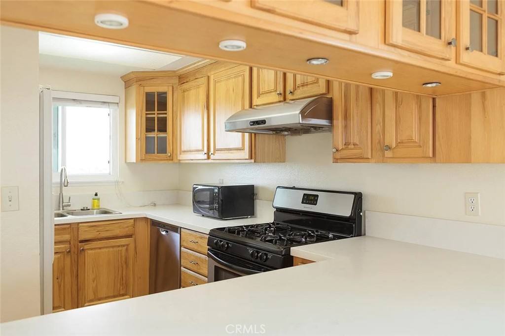 Townhouse for rent at 11115 Slater Ave #11115A, Fountain Valley, CA 92708