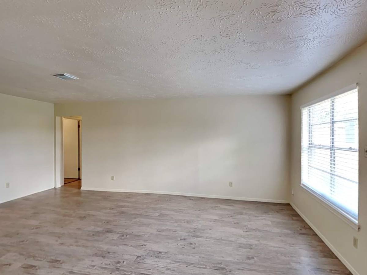Apartment for rent at 9812 Robin St, La Porte, TX 77571