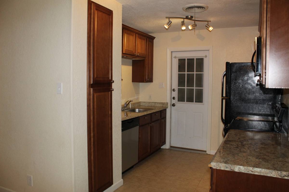 House for rent at 4 Oakmont Circle, Belton, TX 76513