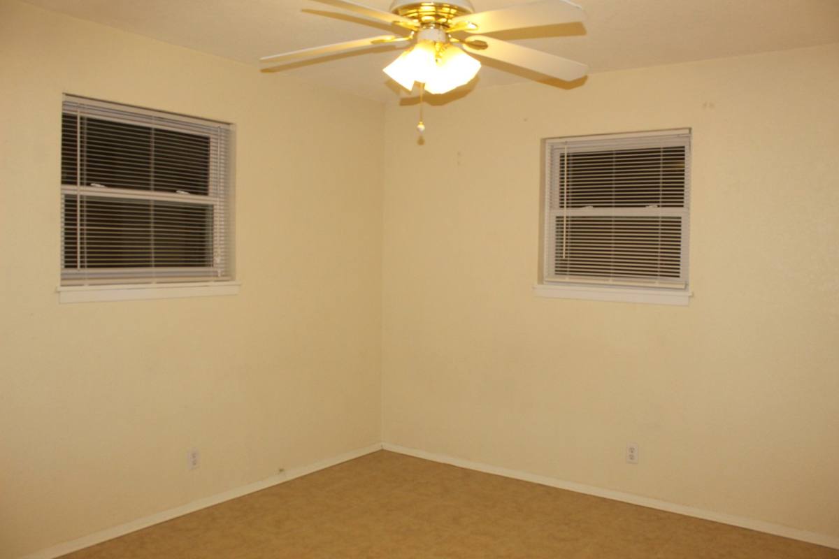 House for rent at 4 Oakmont Circle, Belton, TX 76513