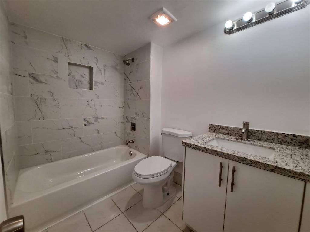 Apartment for rent at 8000 Fairview Dr #110, Fort Lauderdale, FL 33321