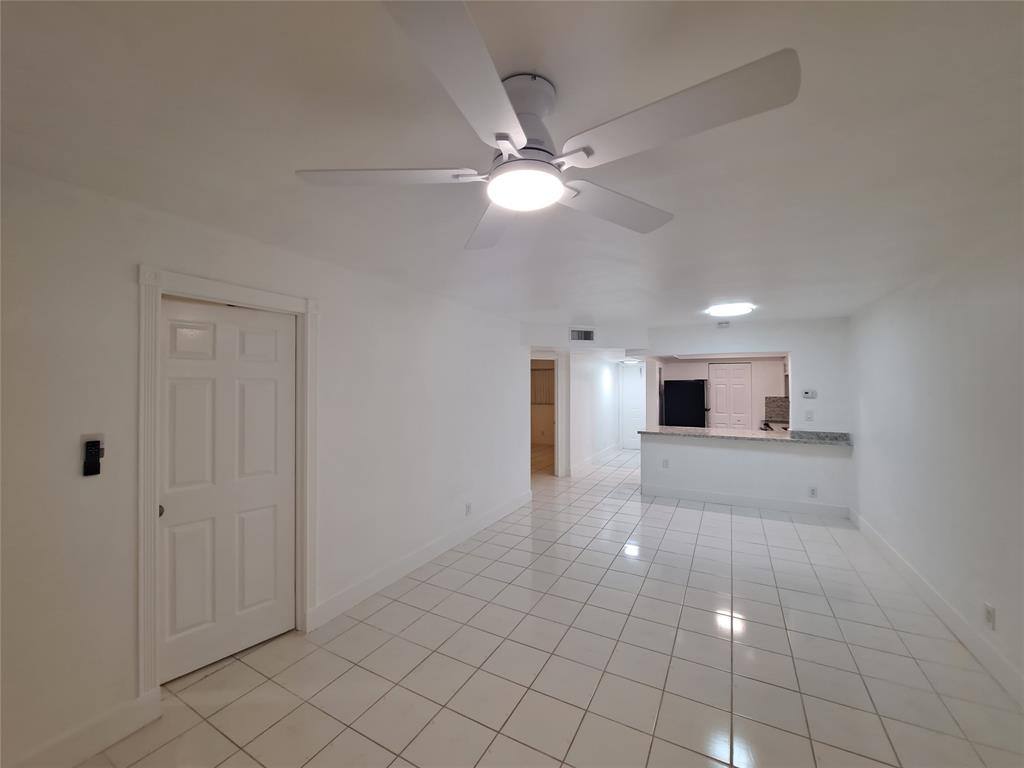 Apartment for rent at 8000 Fairview Dr #110, Fort Lauderdale, FL 33321