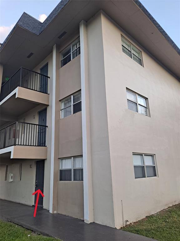 Apartment for rent at 8000 Fairview Dr #110, Fort Lauderdale, FL 33321