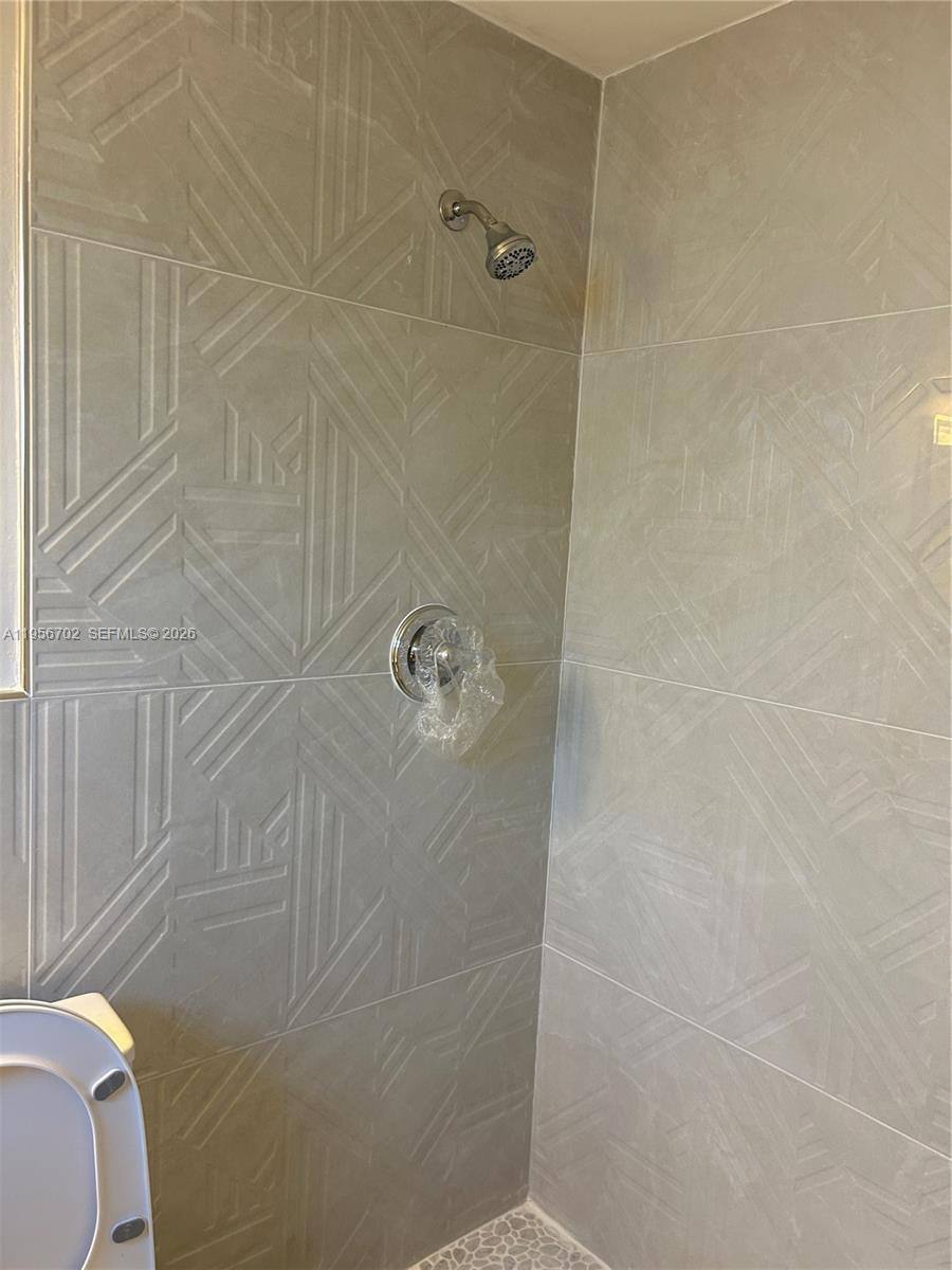 Apartment for rent at 270 NE 191st St #101, Miami, FL 33179