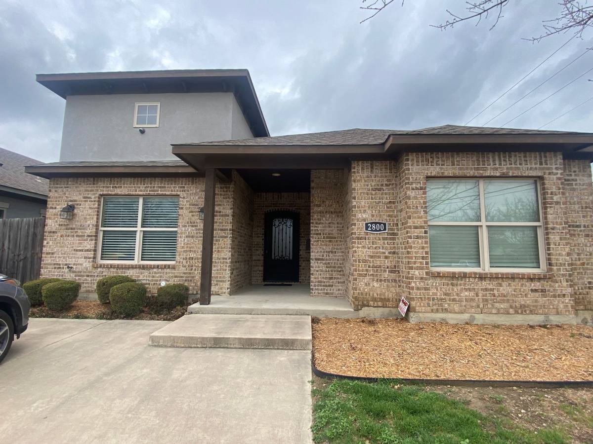 House for rent at 2800 Gordon Ave, Fort Worth, TX 76110