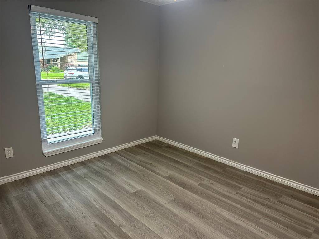 Apartment for rent at 228 Oak Manor Dr #228, Alvin, TX 77511