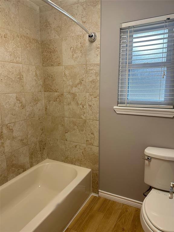 Apartment for rent at 228 Oak Manor Dr #228, Alvin, TX 77511
