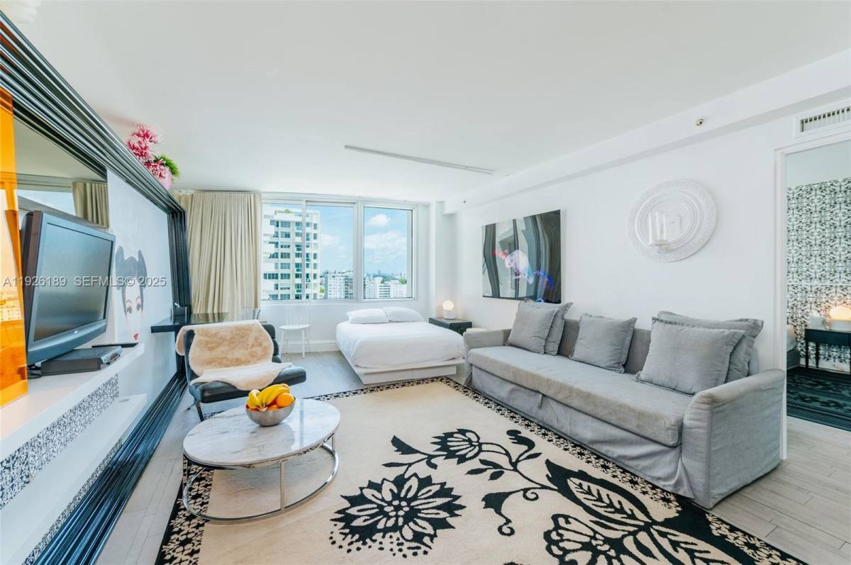 Apartment for rent at 1100 W Ave #1004, Miami Beach, FL 33139