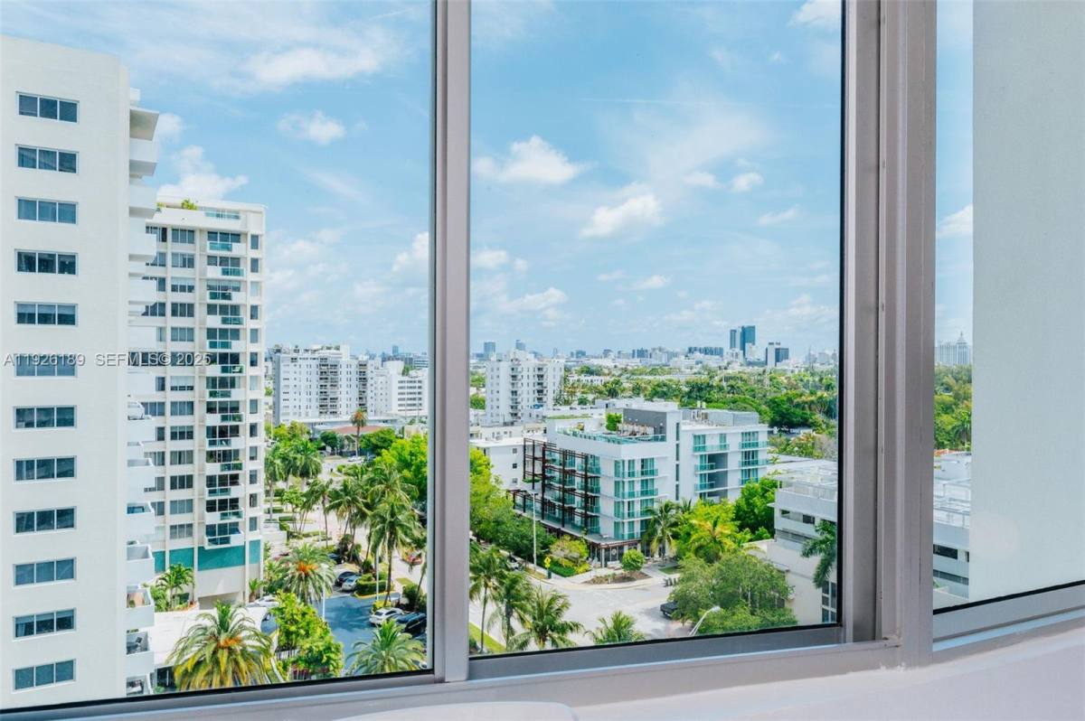Apartment for rent at 1100 W Ave #1004, Miami Beach, FL 33139