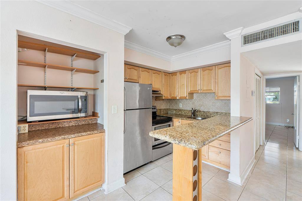 Condo for rent at 4050 NE 12th Terrace #392, Fort Lauderdale, FL 33334