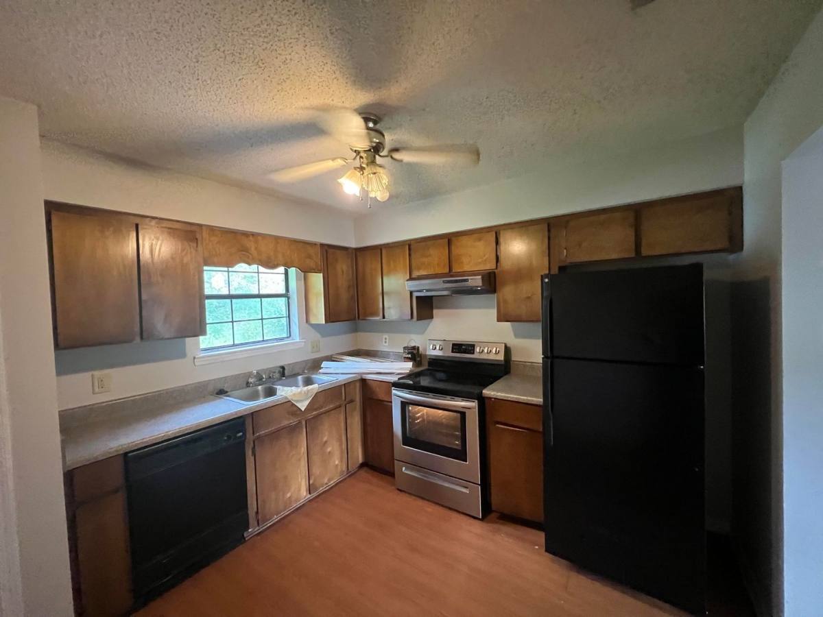 House for rent at 960 Gulfstream Rd, Hinesville, GA 31313