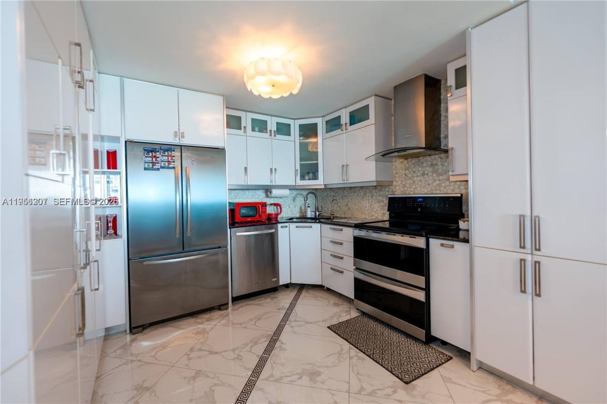 Apartment for rent at 2201 S Ocean Dr #1002, Hollywood, FL 33019