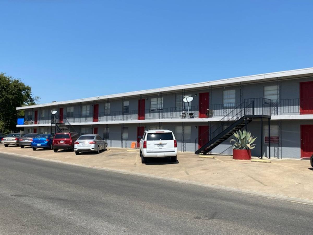 Apartment for rent at 304 Carpenter St, Copperas Cove, TX 76522