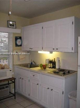 Apartment for rent at 330 Coolidge St #330-2, Hollywood, FL 33019