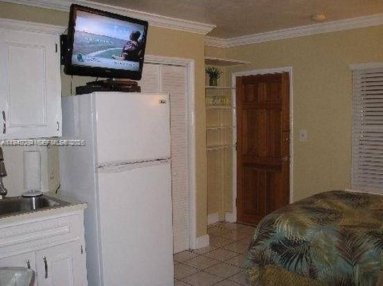 Apartment for rent at 330 Coolidge St #330-2, Hollywood, FL 33019