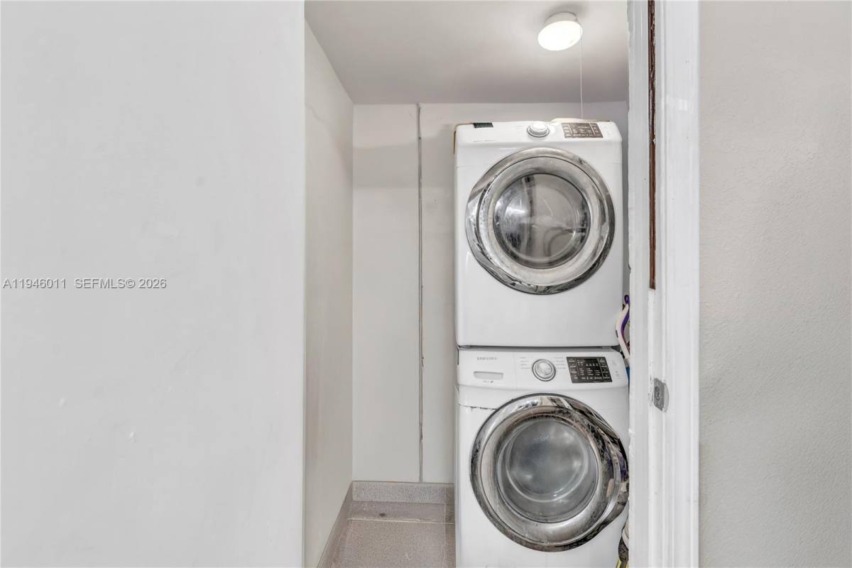 Apartment for rent at 709 SW 7th Ave #709A&B, Hallandale, FL 33009