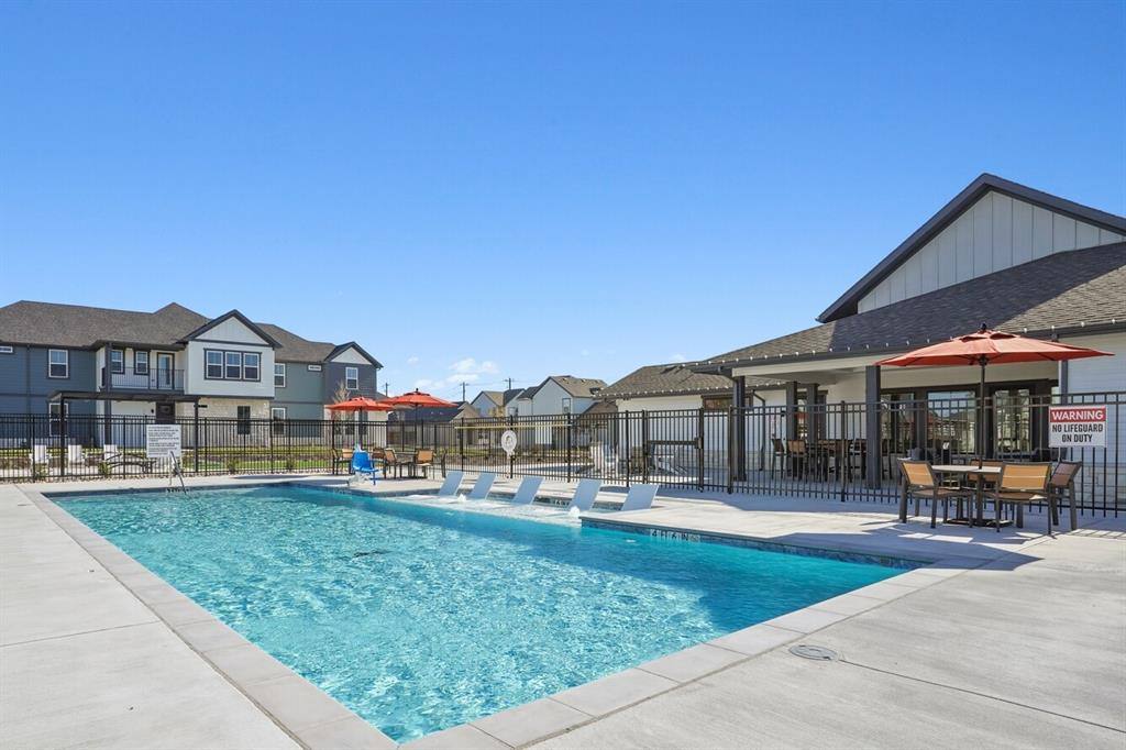 Townhouse for rent at 2921 Canvas Way, Anna, TX 75409