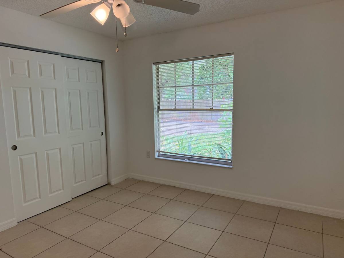 Apartment for rent at 2208 N Lockwood Ridge Rd, Sarasota, FL 34234
