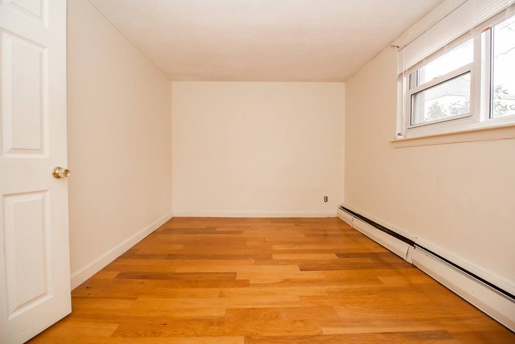Apartment for rent at 95 Chestnut St #1B, Brookline, MA 02445