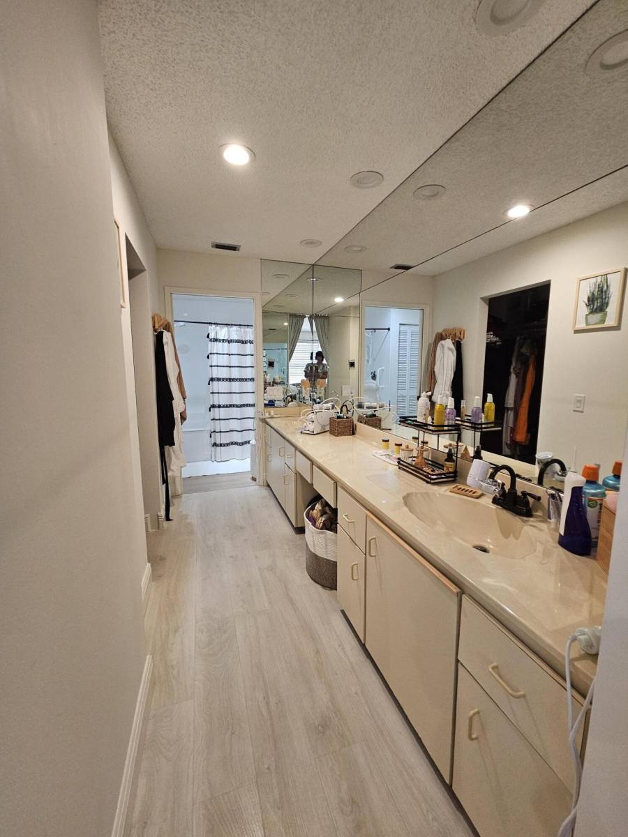 Apartment for rent at 7976 La Mirada Dr, Boca Raton, FL 33433