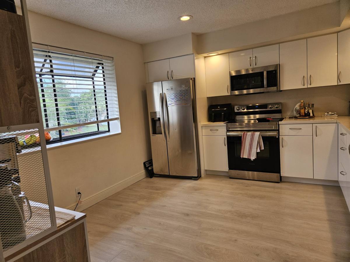 Apartment for rent at 7976 La Mirada Dr, Boca Raton, FL 33433