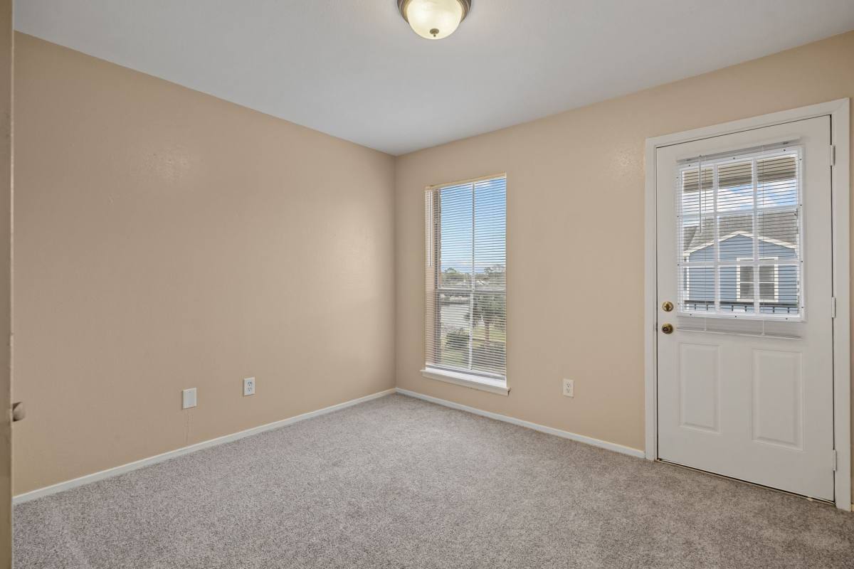 Condo for rent at 18515 Egret Bay Blvd #1208, Houston, TX 77058