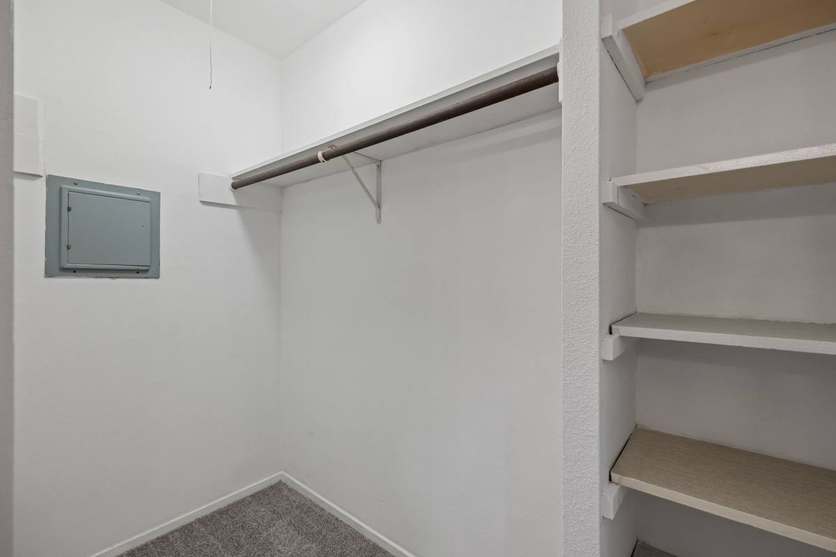 Condo for rent at 18515 Egret Bay Blvd #1208, Houston, TX 77058
