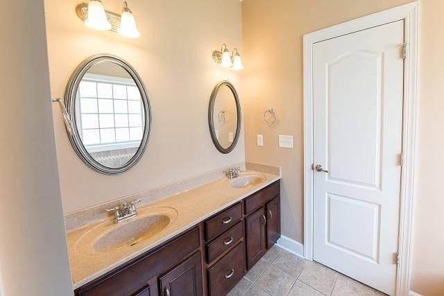 House for rent at 3636 Prestwicke Place, Adams, TN 37010