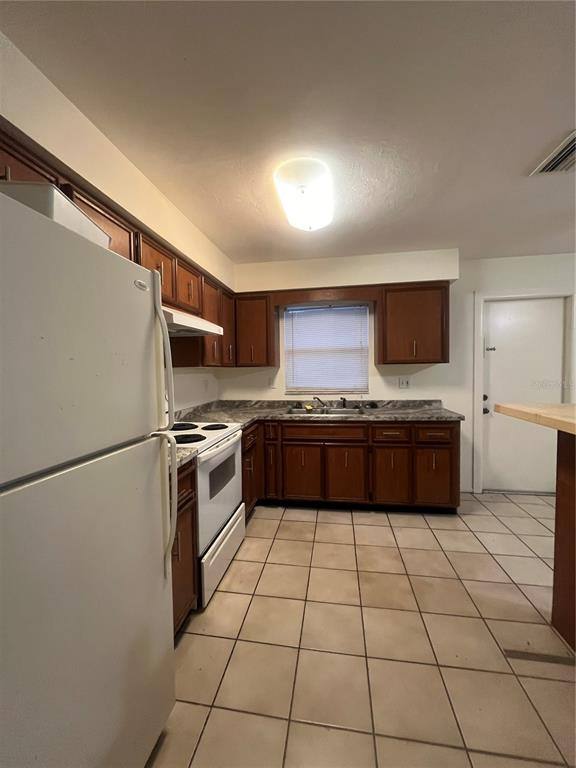 Apartment for rent at 2507 Terry Lane, Sarasota, FL 34231