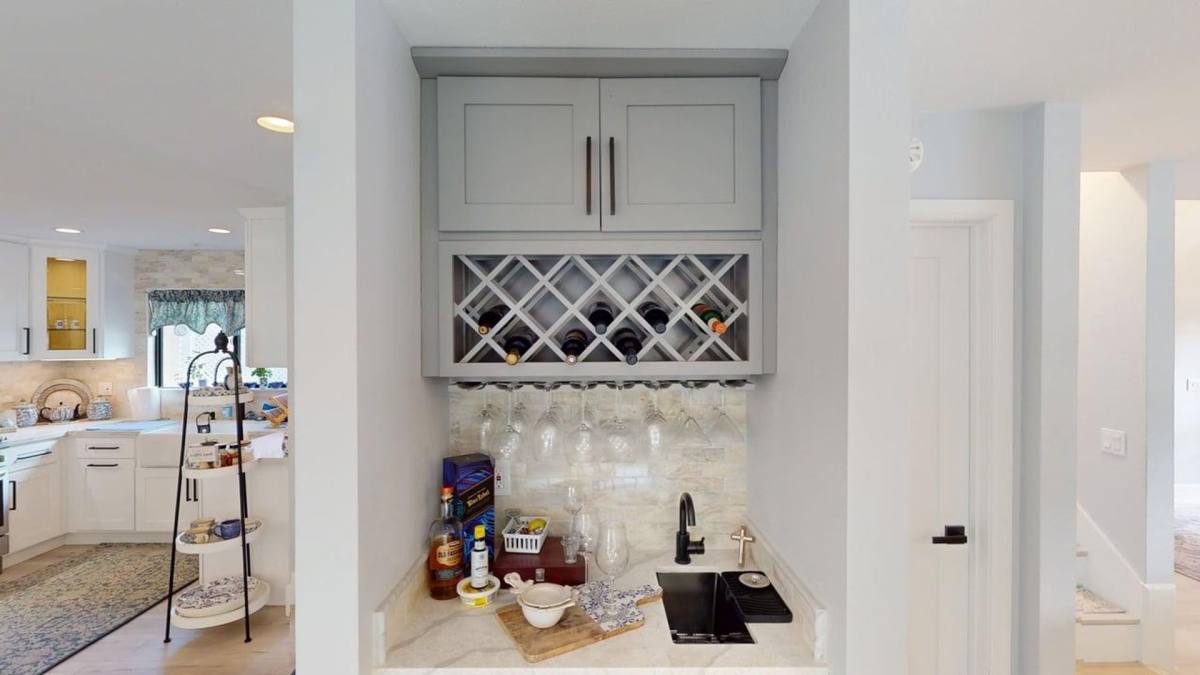 Apartment for rent at 962 E Ave, Coronado, CA 92118