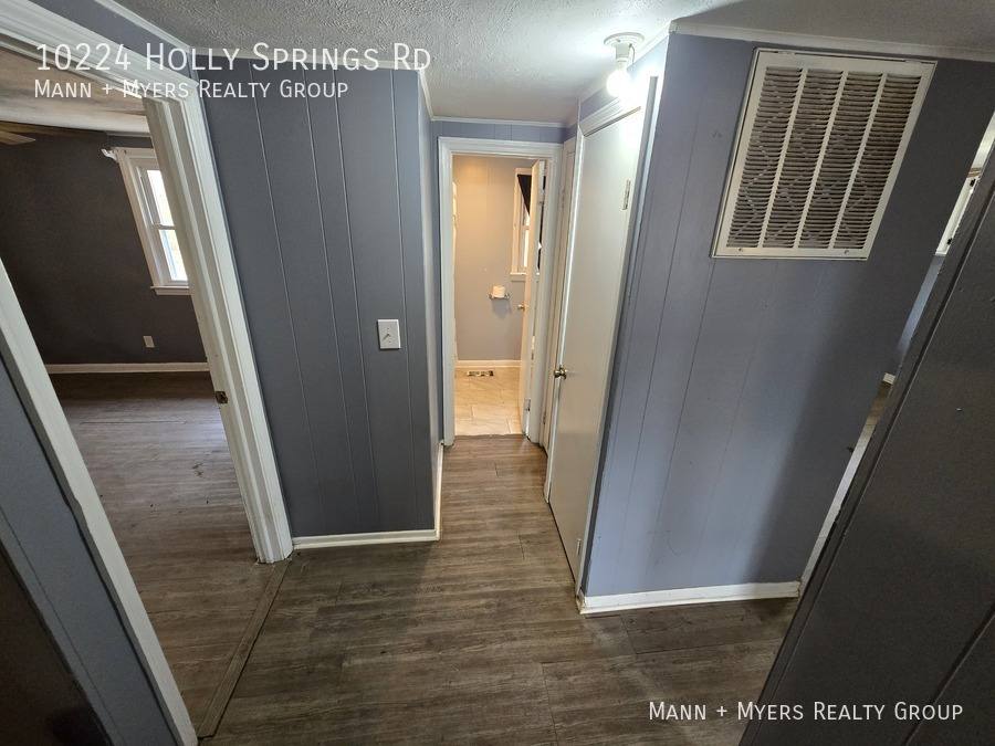 House for rent at 10224 Holly Springs Rd, Holly Springs, NC 27540