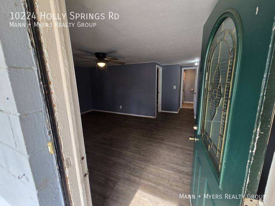 House for rent at 10224 Holly Springs Rd, Holly Springs, NC 27540