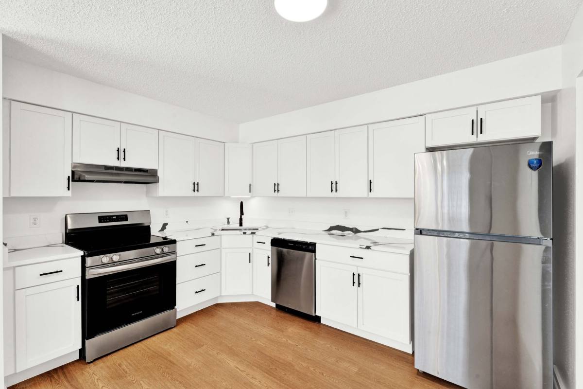 Apartment for rent at 927 N Macomb St, Monroe, MI 48162